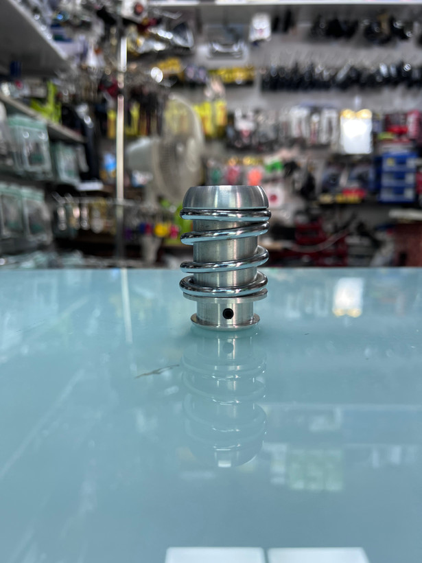 سردنده طرح فنر مومو | سر دنده اسپرت خودرو